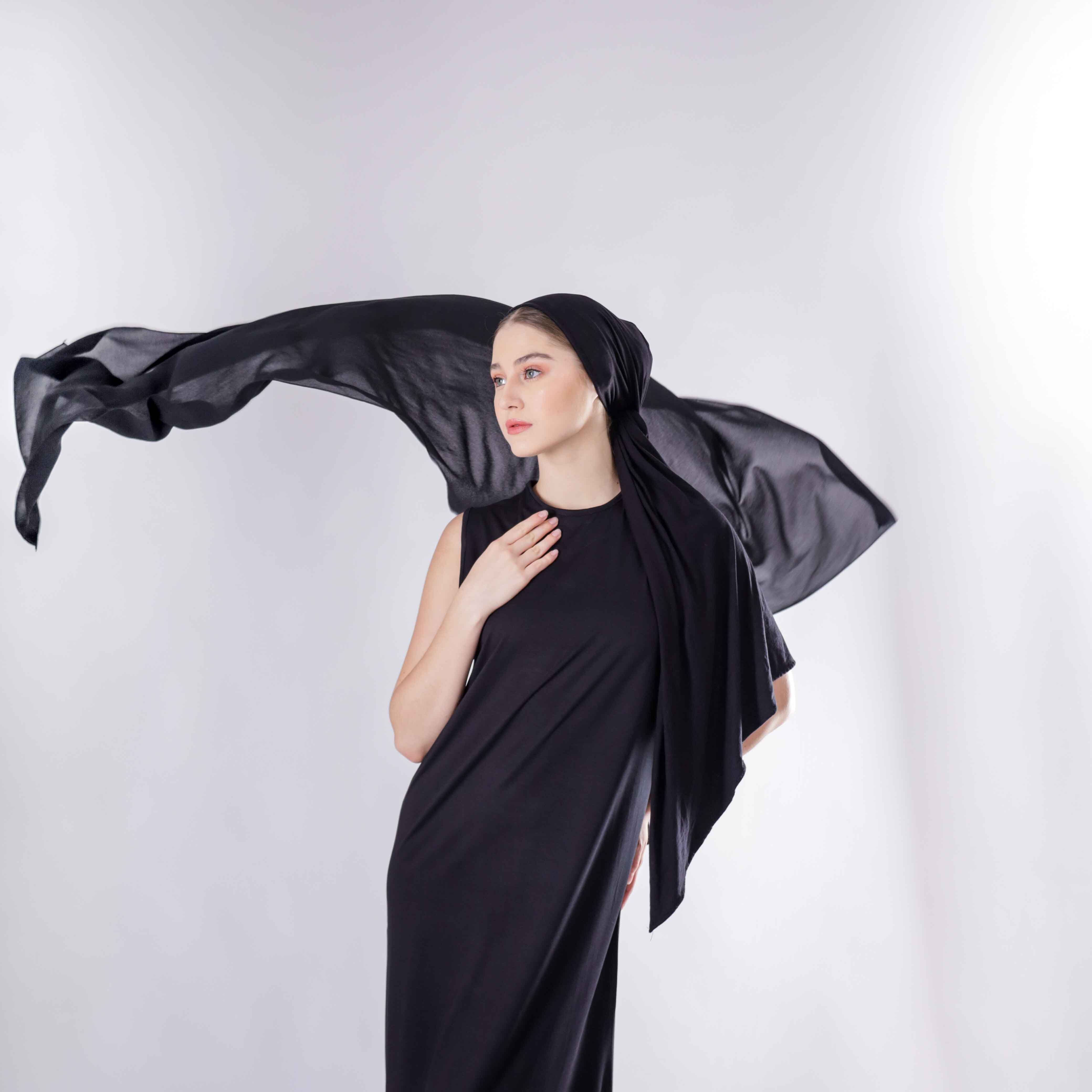 SALMAHIRA BASICS